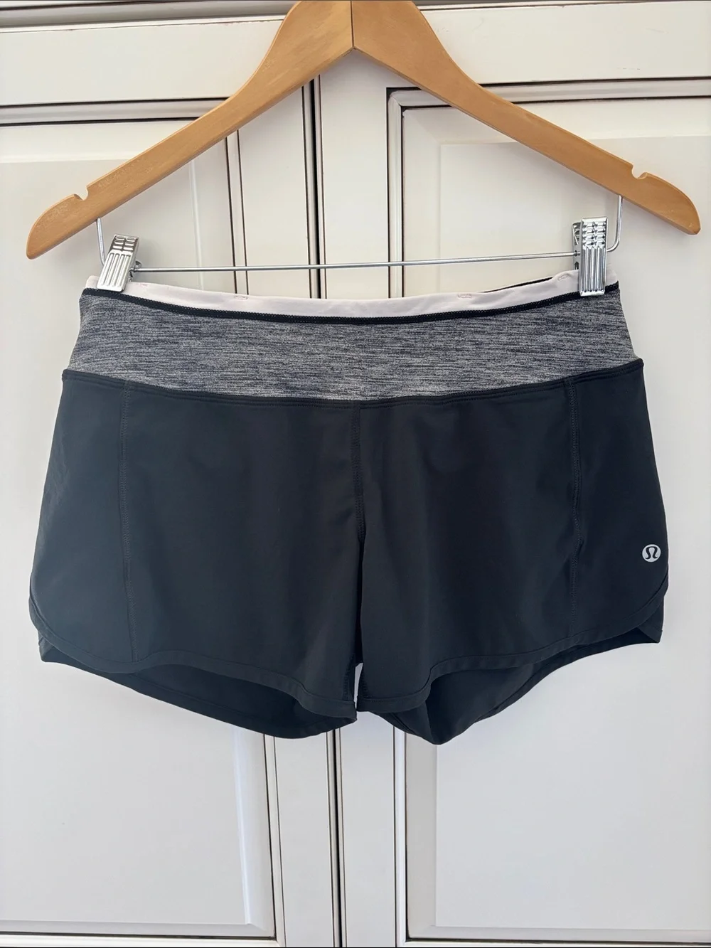 Lululemon Speed Up Lined Running Shorts Black Pink Performance Beach Women’s 4‎